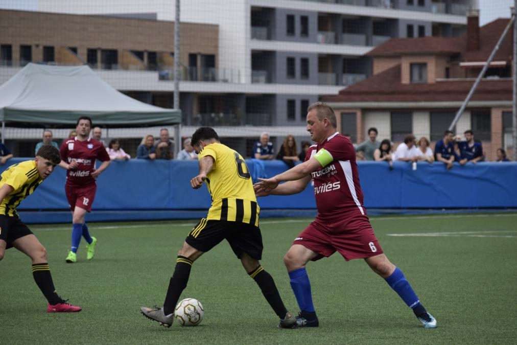 Real Federación de Fútbol del Principado de Asturias-Real Oviedo Genuine y  Urraca 'Somos Capaces' se llevan los títulos